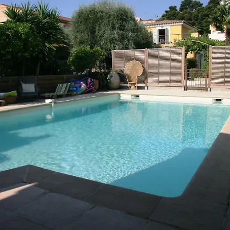 Le Clos Des Oliviers Сasa de vacaciones *